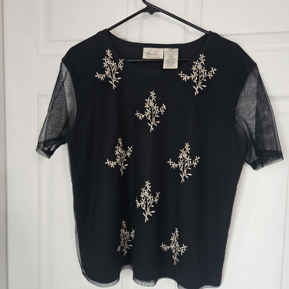 Kathie Lee Black Sheer Blouse With Embroidery Short Sleeves Size XL